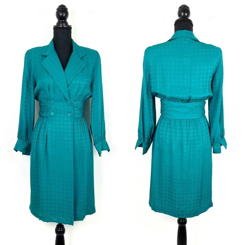 Vintage Liz Claiborne 100% Silk Dress Size 6P Knee Length Long Sleeve Fitted